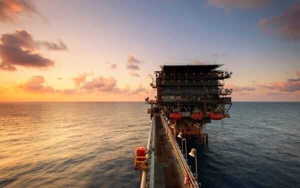 Energy Stocks Slip as Oil Pulls Back From Multi-Week Highs Despite Tightening Supply Picture