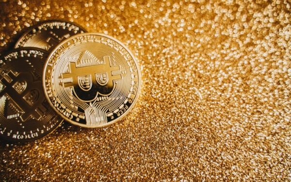 Bitcoin Breaks Above $96,000 as Record Equity Rally Fuels Crypto Risk-On Stampede