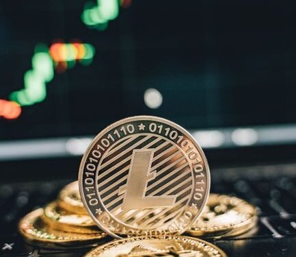 CRYPTO SELLOFF — Bitcoin Tumbles as Rate Hike Fears Batter Risk Assets