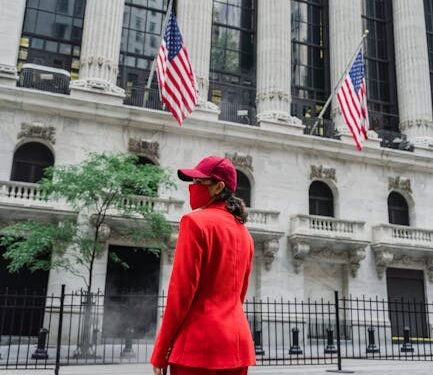 Wall Street Closes Higher as Tech Stocks Rally and US-Iran Peace Hopes Lift Sentiment