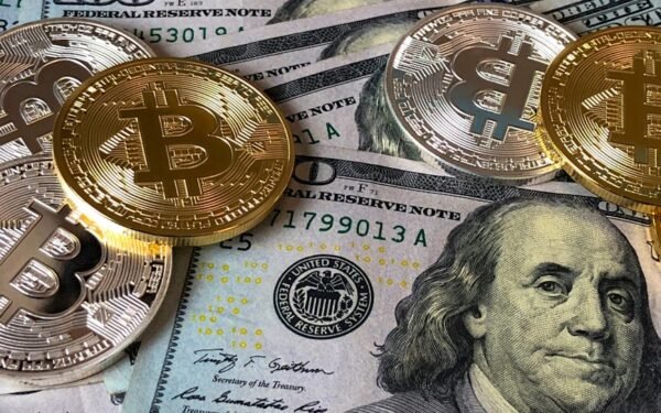 Crypto Selloff Deepens as Nasdaq Wreckage and Fed Jitters Spill Into Digital Assets